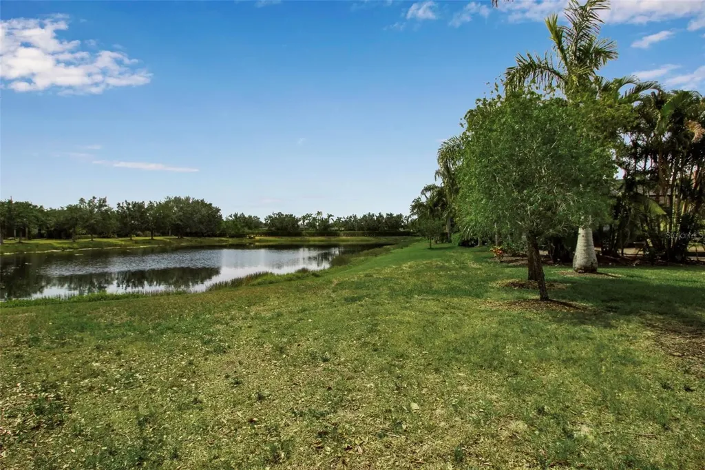 5036 Brickell Park Cove Bradenton FL 34211
