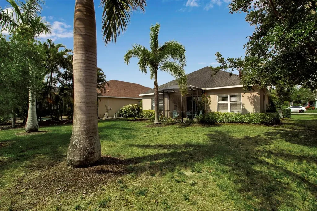 5036 Brickell Park Cove Bradenton FL 34211