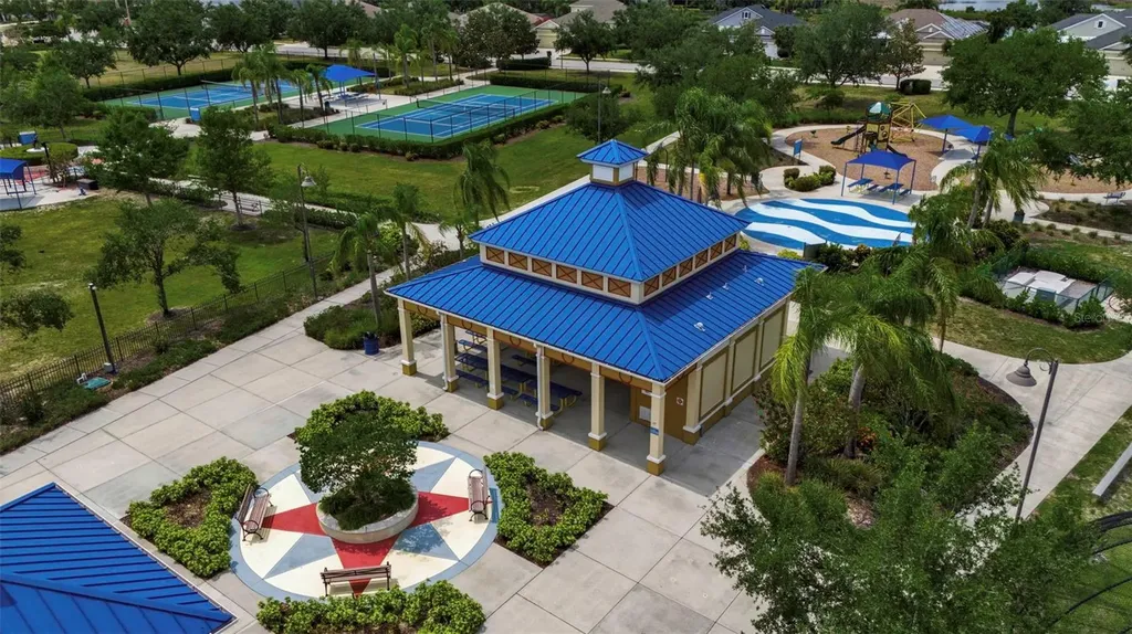 5036 Brickell Park Cove Bradenton FL 34211