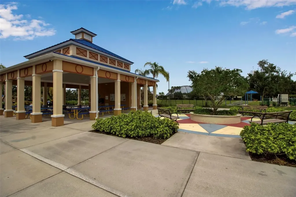 5036 Brickell Park Cove Bradenton FL 34211