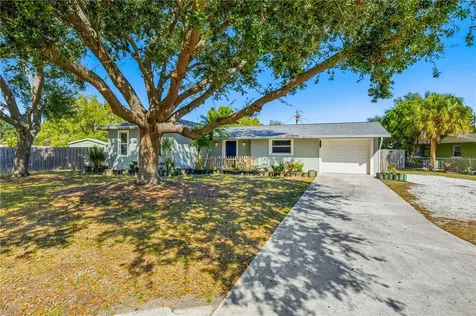 5353 Hayden Boulevard Sarasota FL 34232