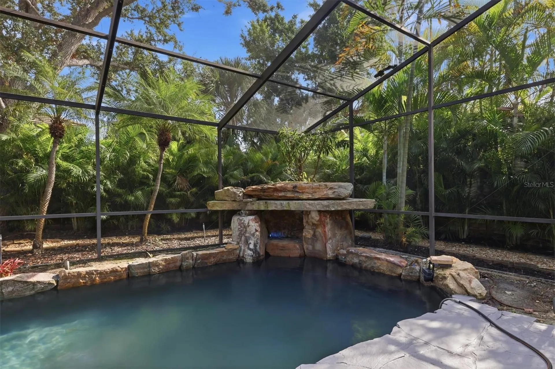 425 Partridge Circle Sarasota FL 34236