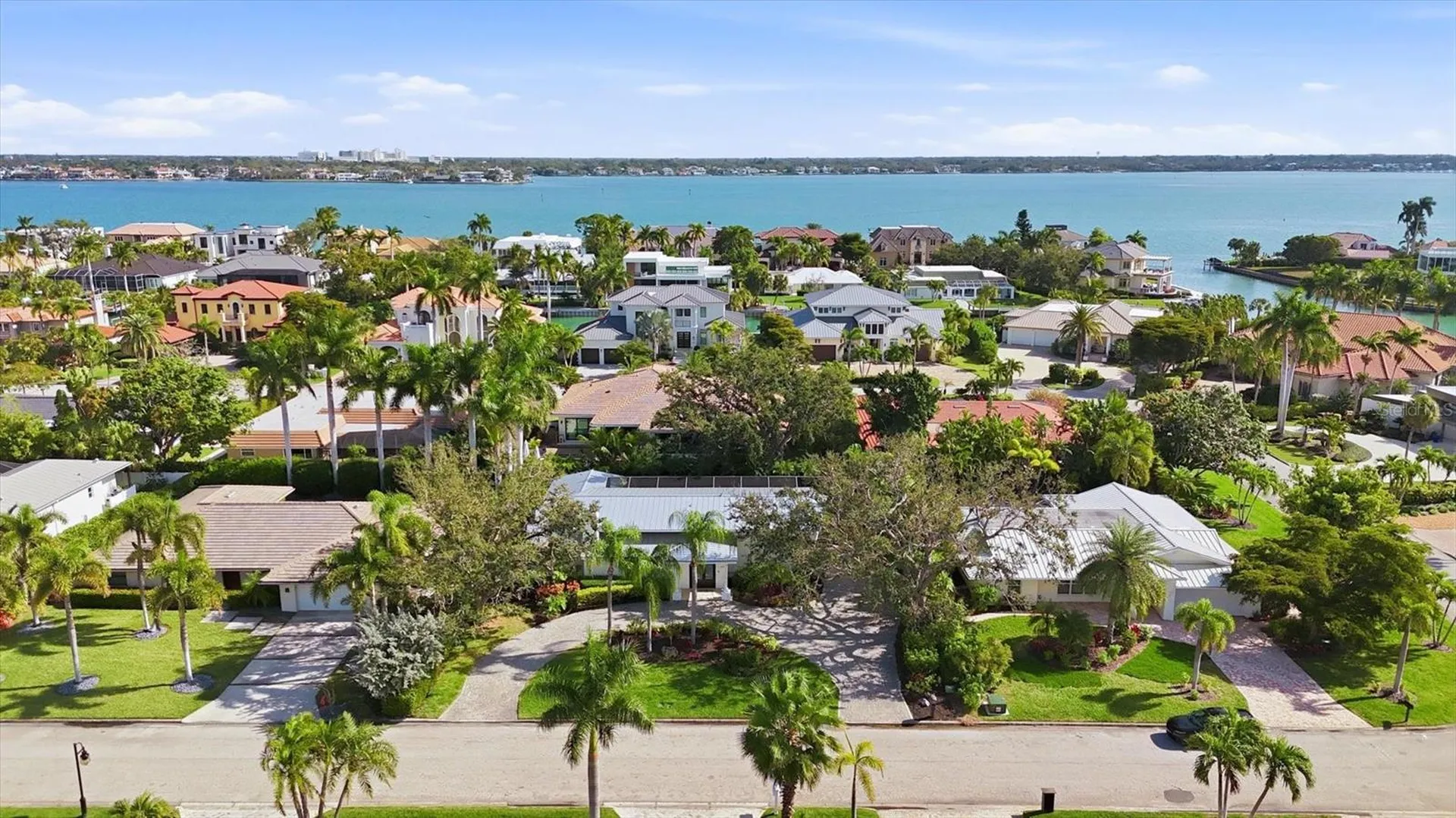 425 Partridge Circle Sarasota FL 34236