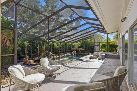 425 Partridge Circle Sarasota FL 34236
