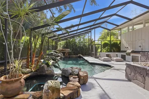 425 Partridge Circle Sarasota FL 34236