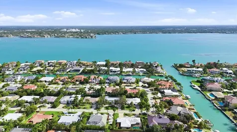 425 Partridge Circle Sarasota FL 34236