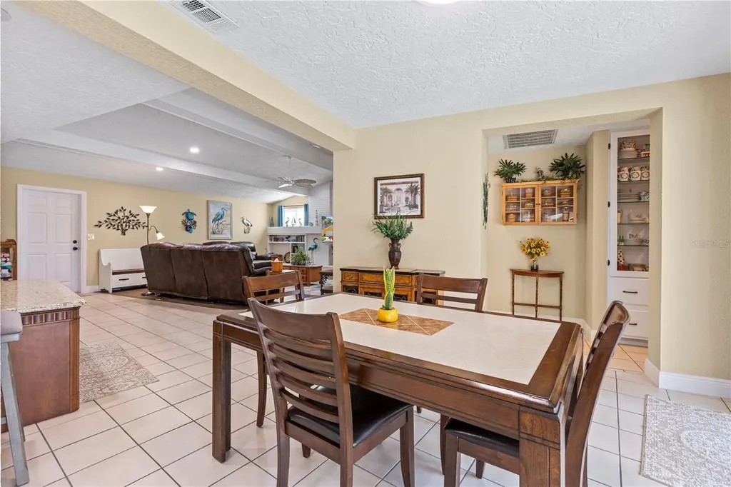 1905 Country Club Court Plant City FL 33566