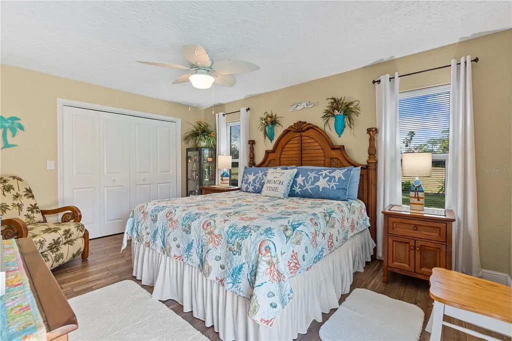 1905 Country Club Court Plant City FL 33566
