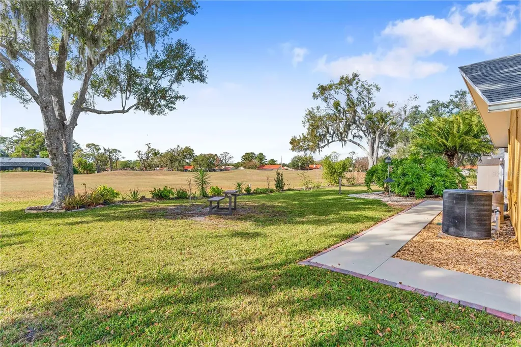 1905 Country Club Court Plant City FL 33566