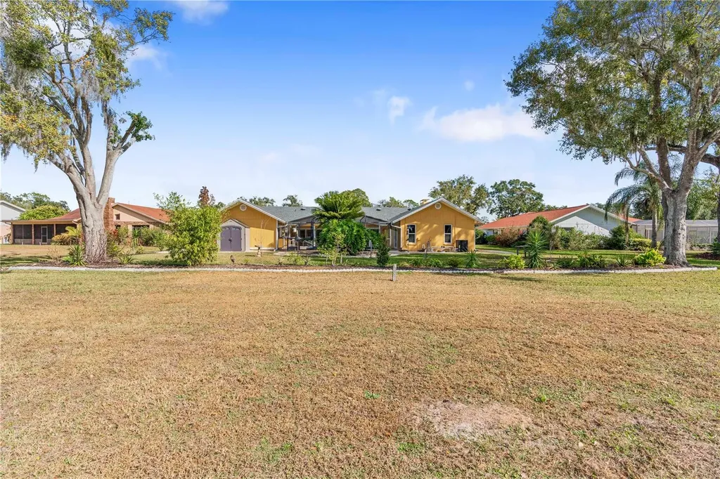 1905 Country Club Court Plant City FL 33566