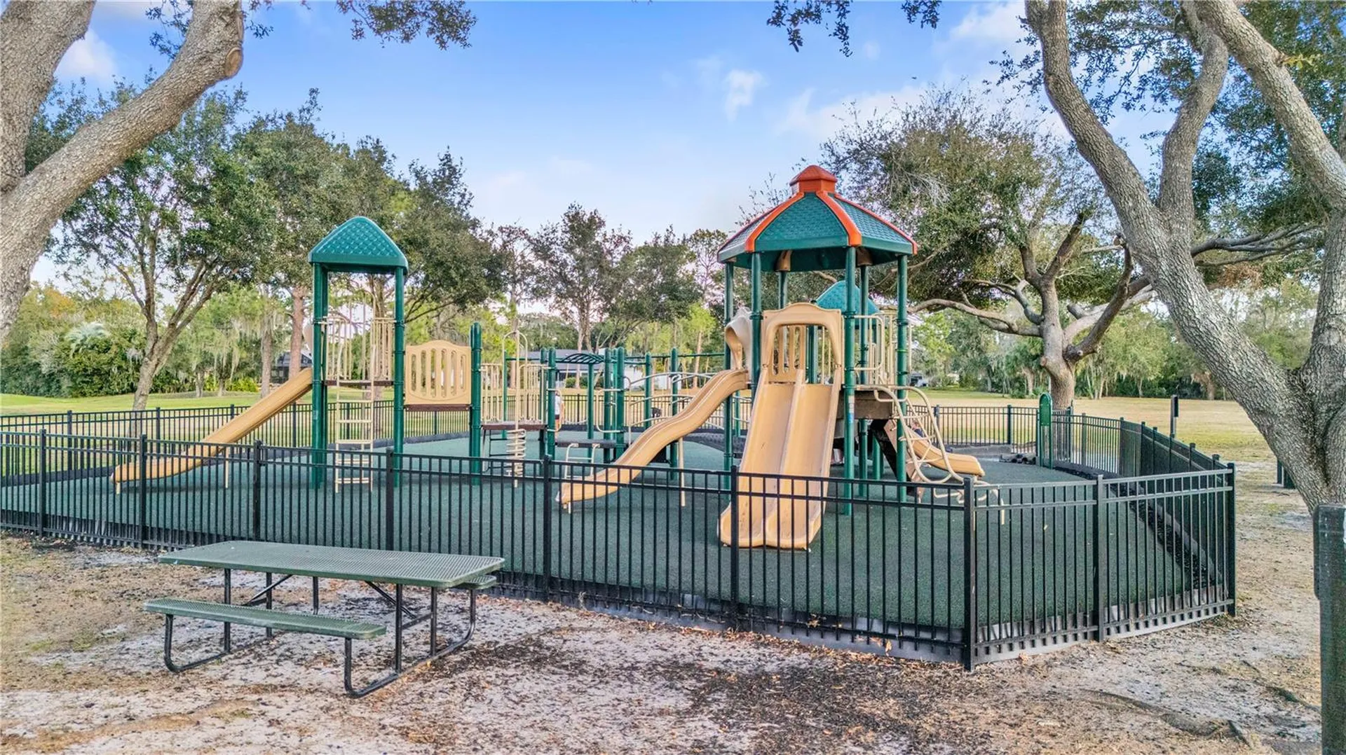 1905 Country Club Court Plant City FL 33566