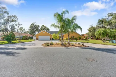 1905 Country Club Court Plant City FL 33566