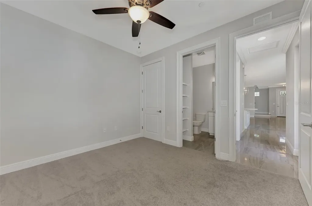 906 E Venice Avenue Venice FL 34285