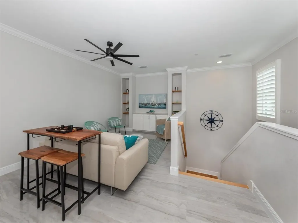 906 E Venice Avenue Venice FL 34285