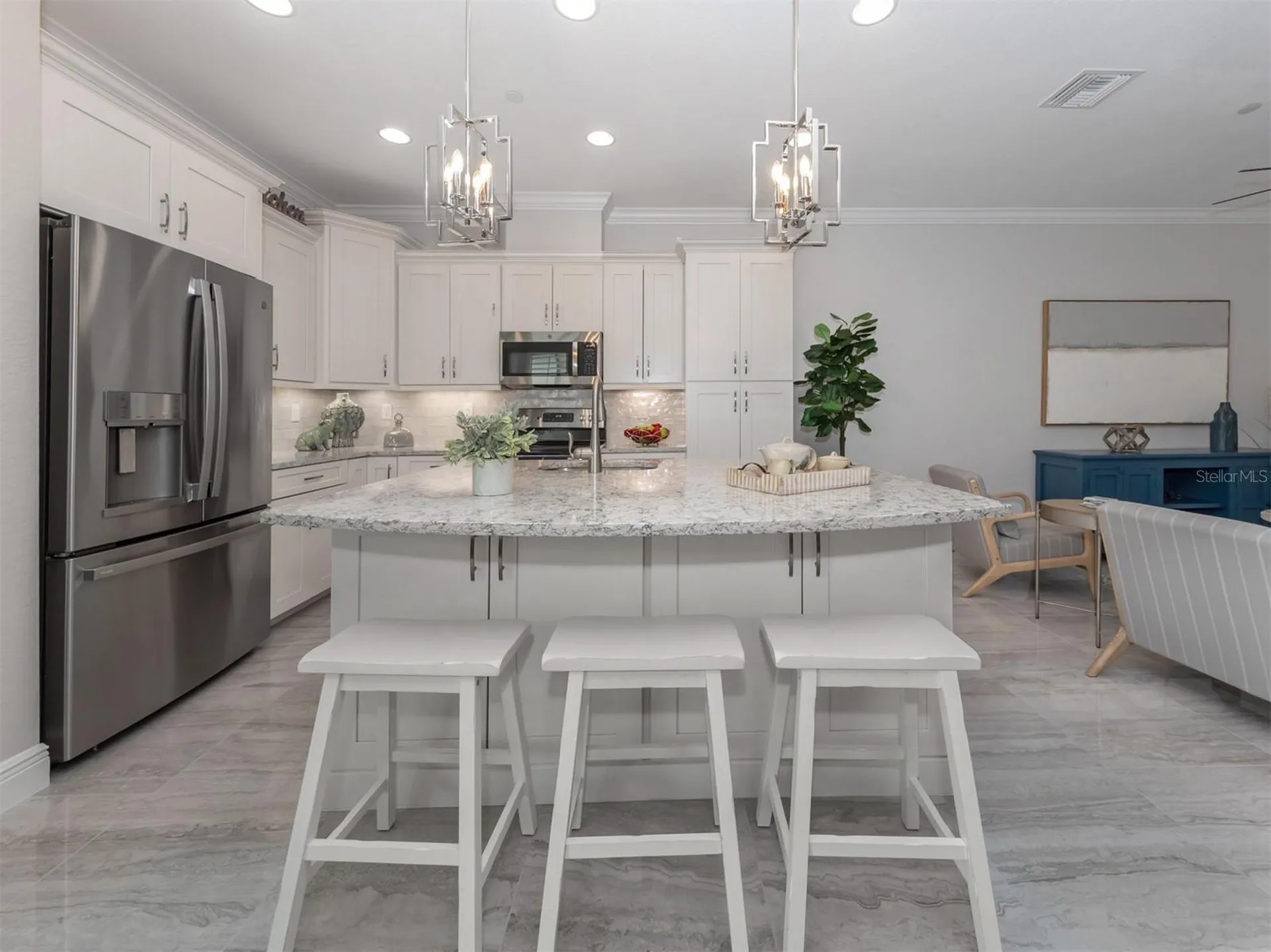 906 E Venice Avenue Venice FL 34285