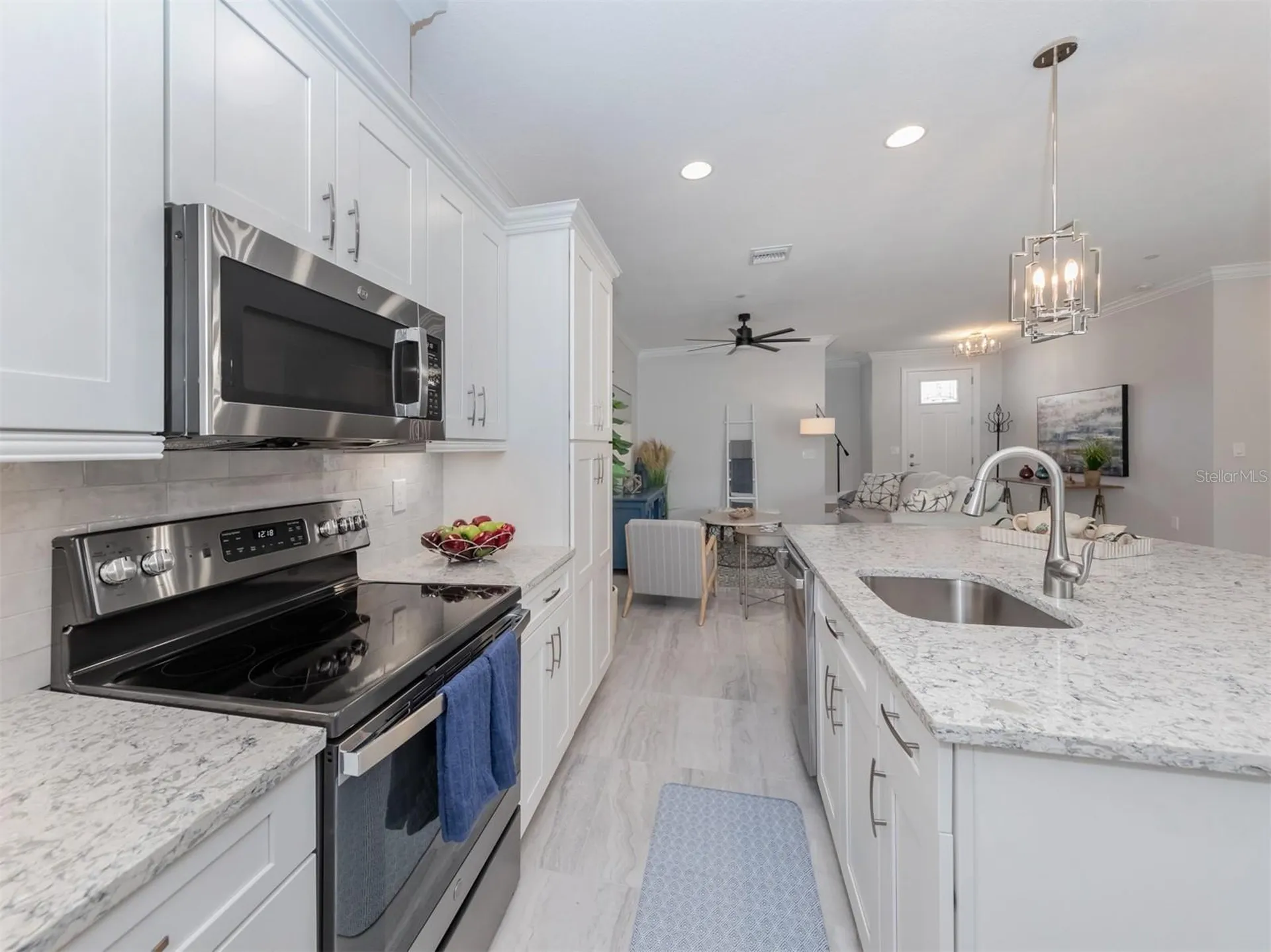 906 E Venice Avenue Venice FL 34285