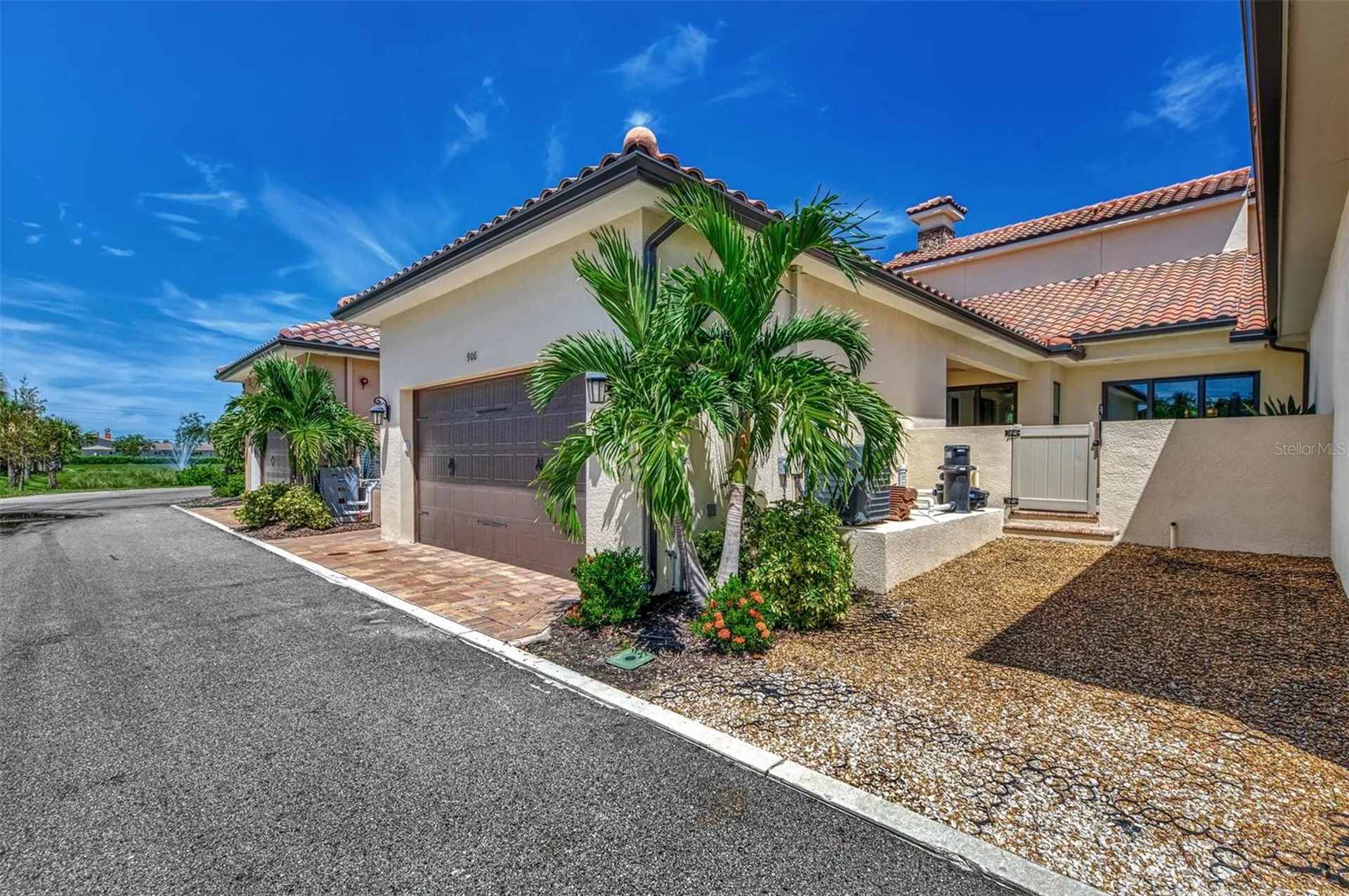906 E Venice Avenue Venice FL 34285