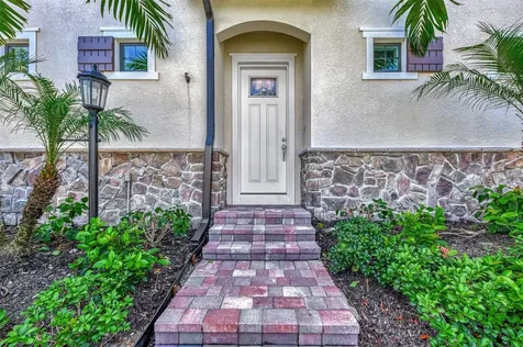 906 E Venice Avenue Venice FL 34285
