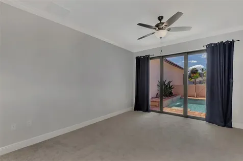 906 E Venice Avenue Venice FL 34285