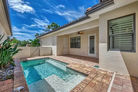 906 E Venice Avenue Venice FL 34285