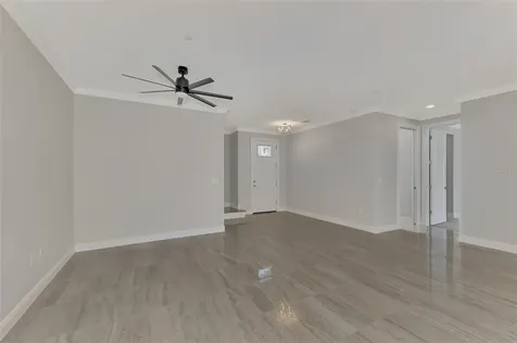 906 E Venice Avenue Venice FL 34285