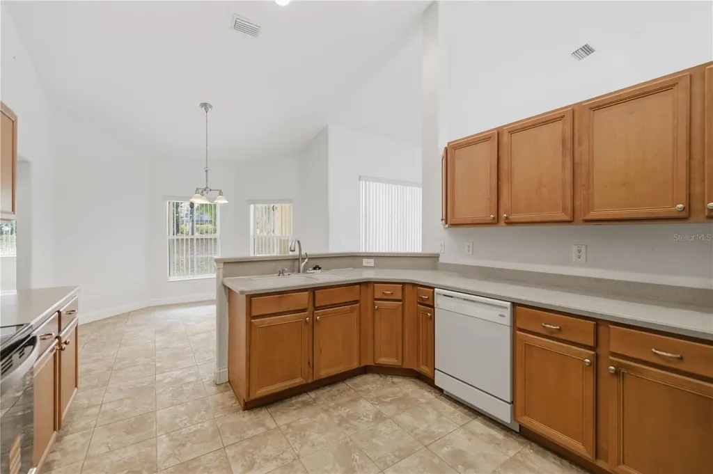 2820 E Newhaven Street Inverness FL 34453