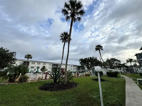 1826 Sunny Drive Bradenton FL 34207