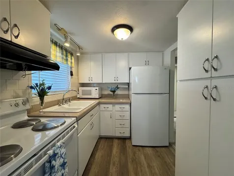 1826 Sunny Drive Bradenton FL 34207