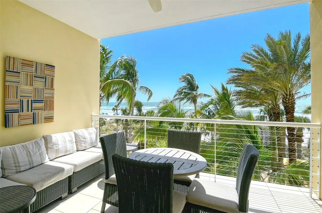 915 Seaside Drive Sarasota FL 34242