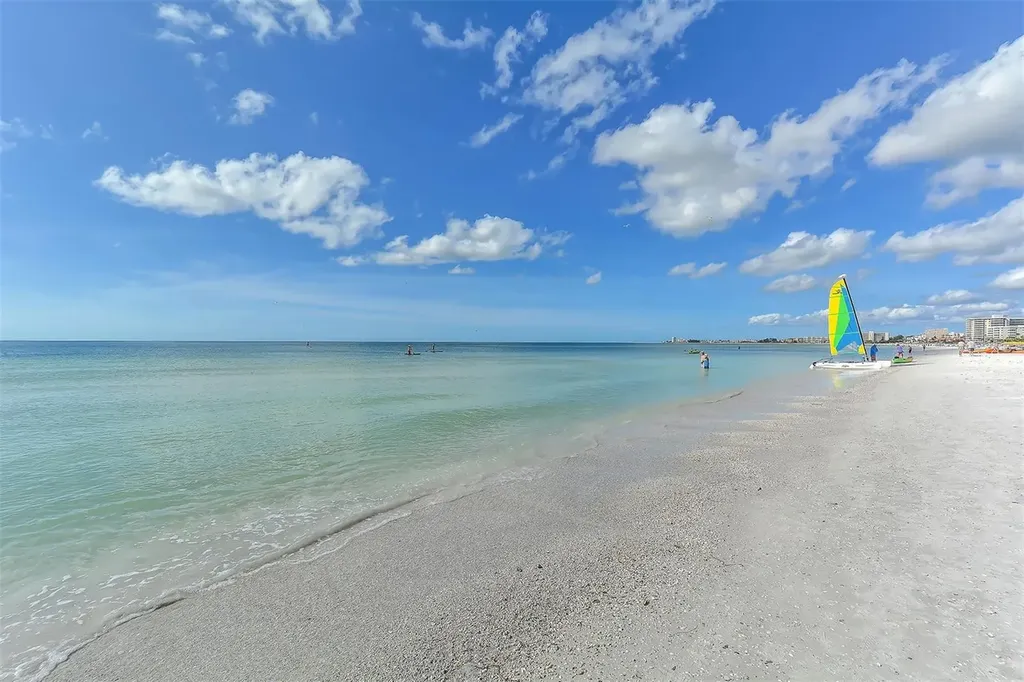 915 Seaside Drive Sarasota FL 34242