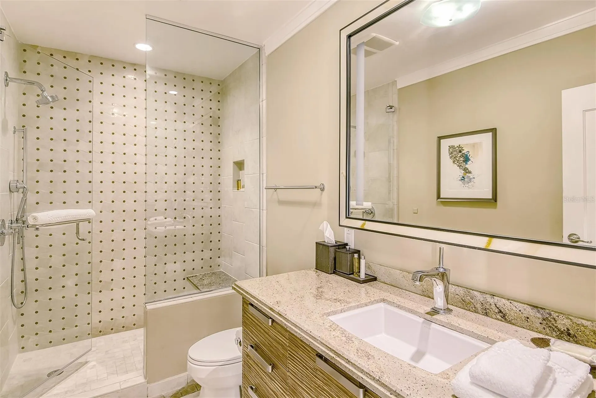 915 Seaside Drive Sarasota FL 34242