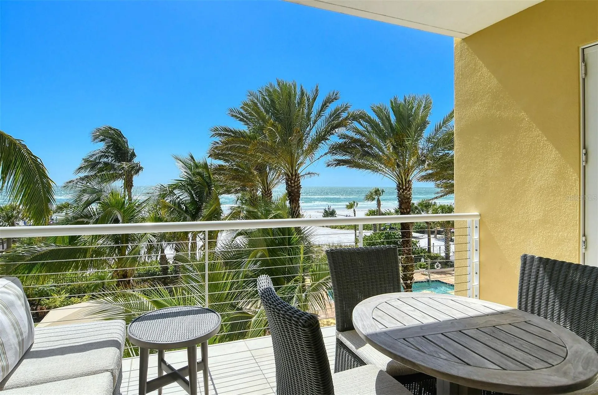 915 Seaside Drive Sarasota FL 34242