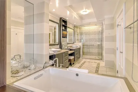 915 Seaside Drive Sarasota FL 34242