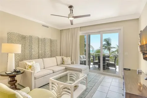 915 Seaside Drive Sarasota FL 34242