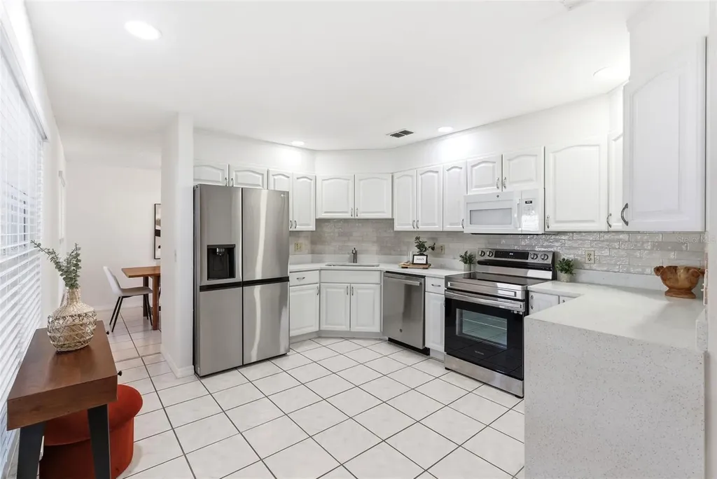 935 Amy Ridge Court Kissimmee FL 34747