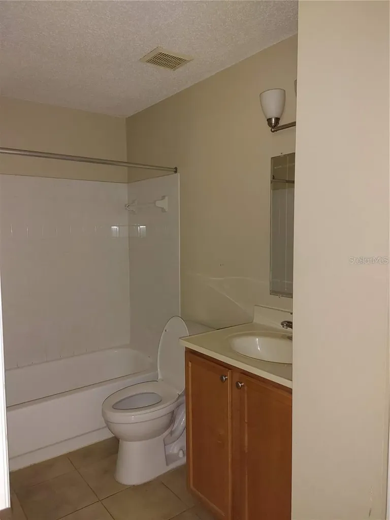 215 Lake Brook Circle Brandon FL 33511