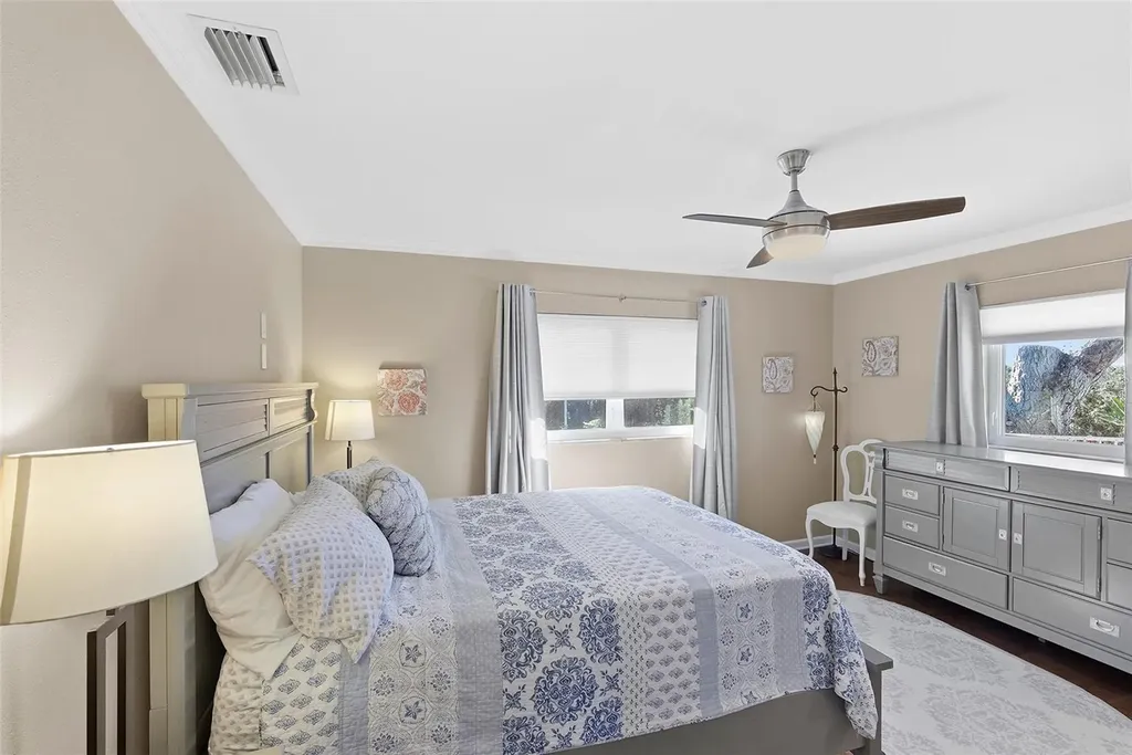 2404 Waycross Avenue Eustis FL 32726