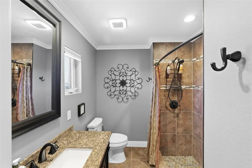 2404 Waycross Avenue Eustis FL 32726