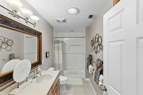 2404 Waycross Avenue Eustis FL 32726