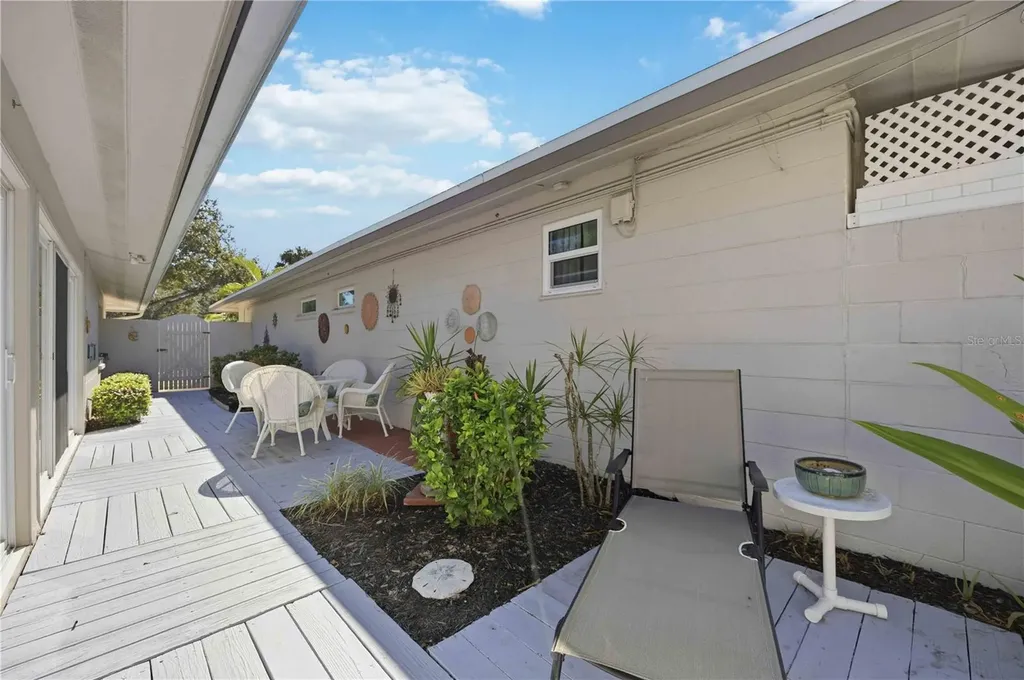 6005 Midnight Pass Road Sarasota FL 34242