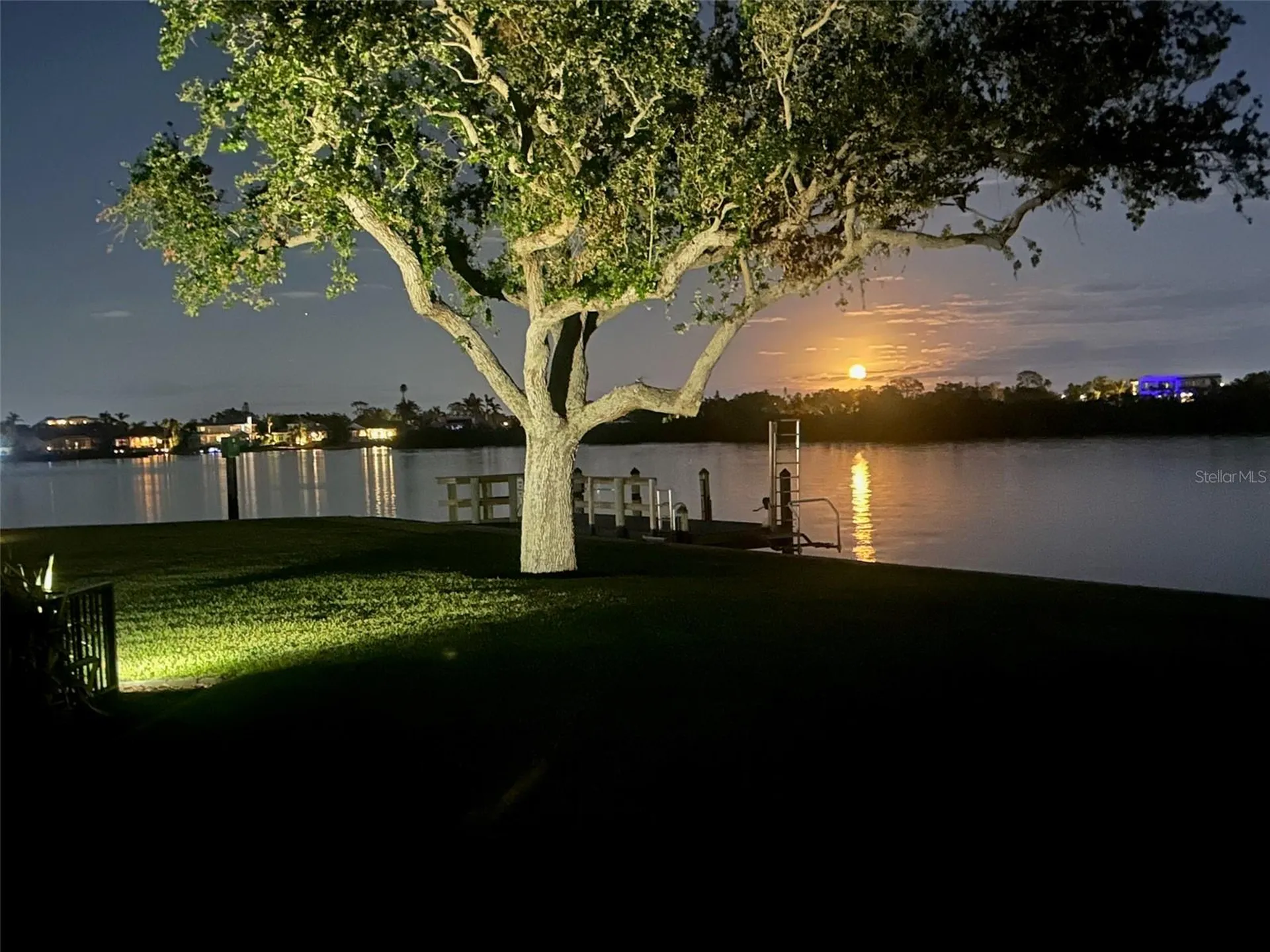 6005 Midnight Pass Road Sarasota FL 34242