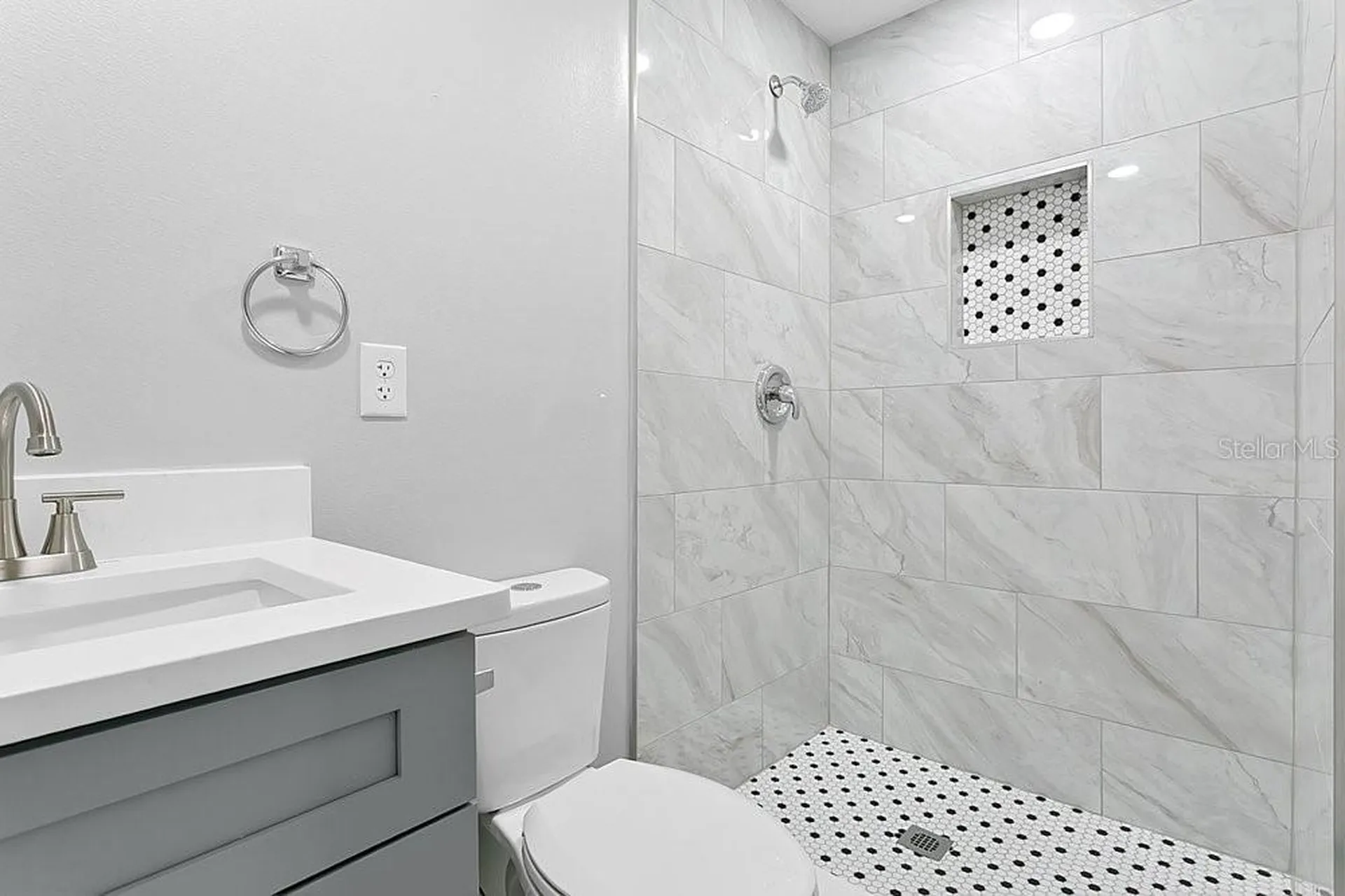 4823 Kathy Jo Terrace Orlando FL 32808