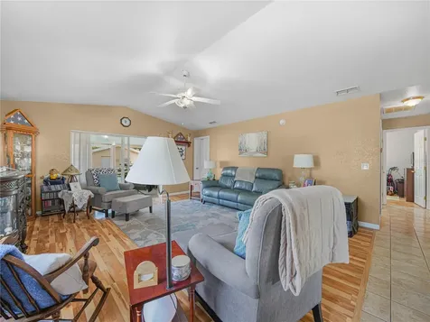 726 17th Street NE Winter Haven FL 33881