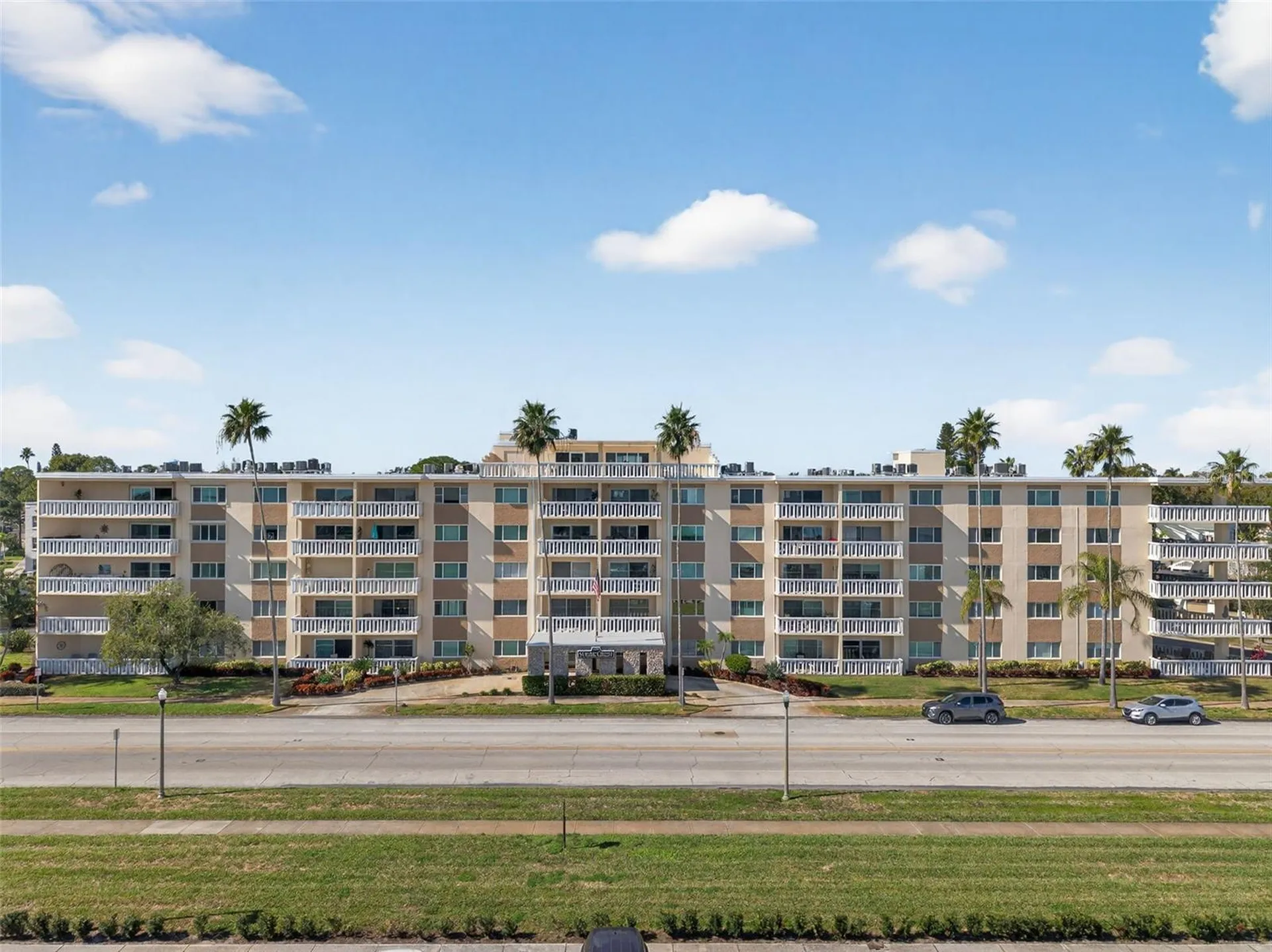 1200 N Shore Drive NE St Petersburg FL 33701