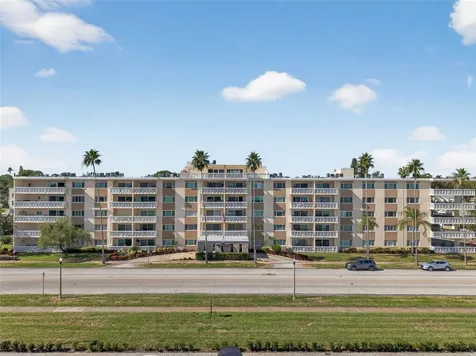 1200 N Shore Drive NE St Petersburg FL 33701