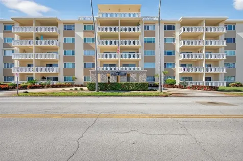 1200 N Shore Drive NE St Petersburg FL 33701