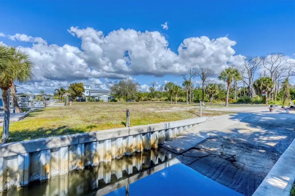 10484 Raymond Street Englewood FL 34224