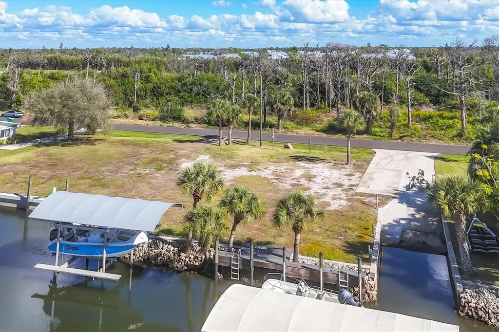 10484 Raymond Street Englewood FL 34224