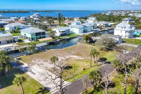 10484 Raymond Street Englewood FL 34224
