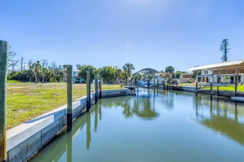10484 Raymond Street Englewood FL 34224